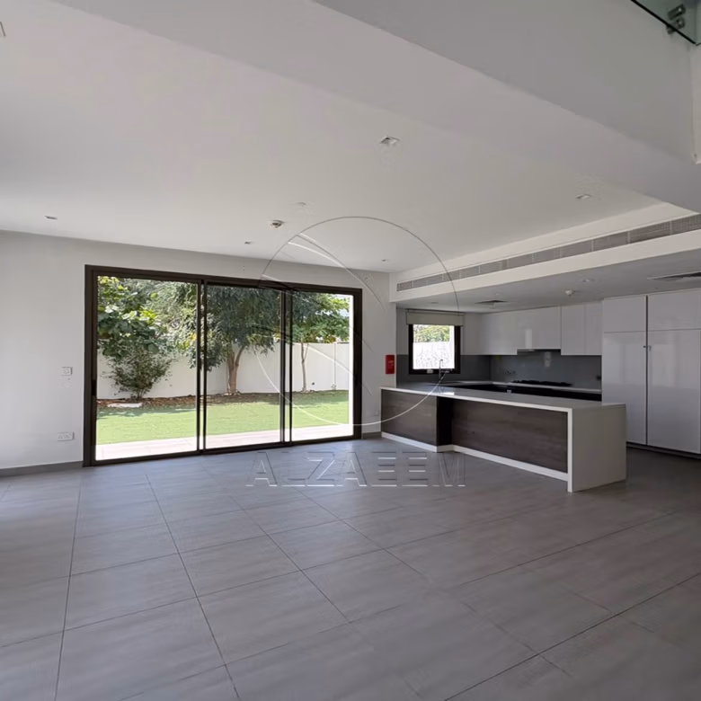 Single Row Corner | Ready to Move | PRIME LOCATION