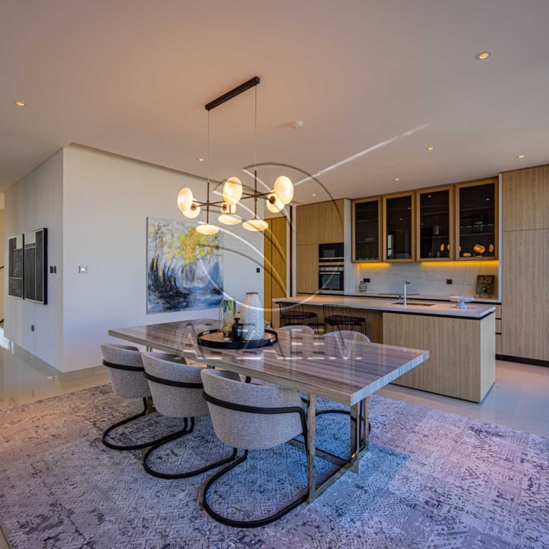 Price Reduced! Prime Location | HIGH Ceiling