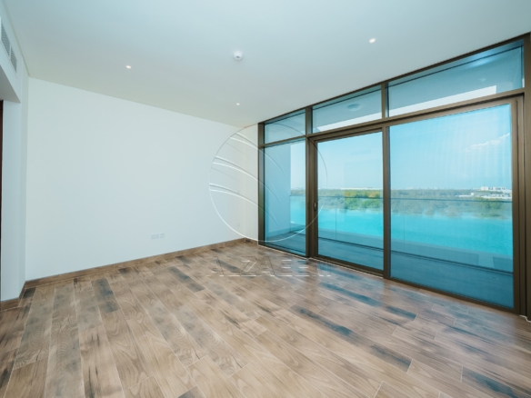 √Seafront VIP Villa | Single Row Corner Big Plot√