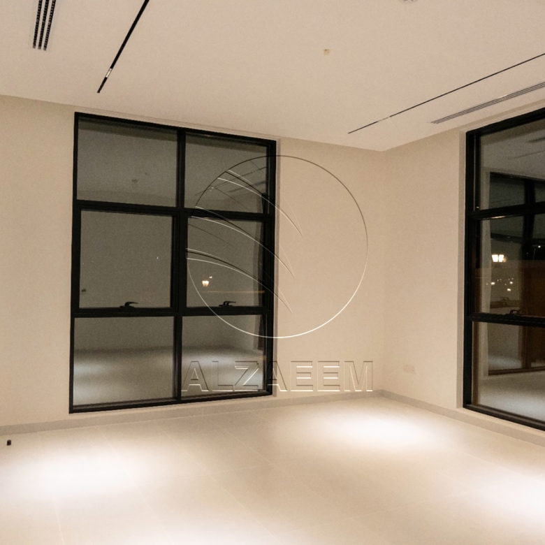 √Brand New Single Row Modern Villa! Spacious Plot√