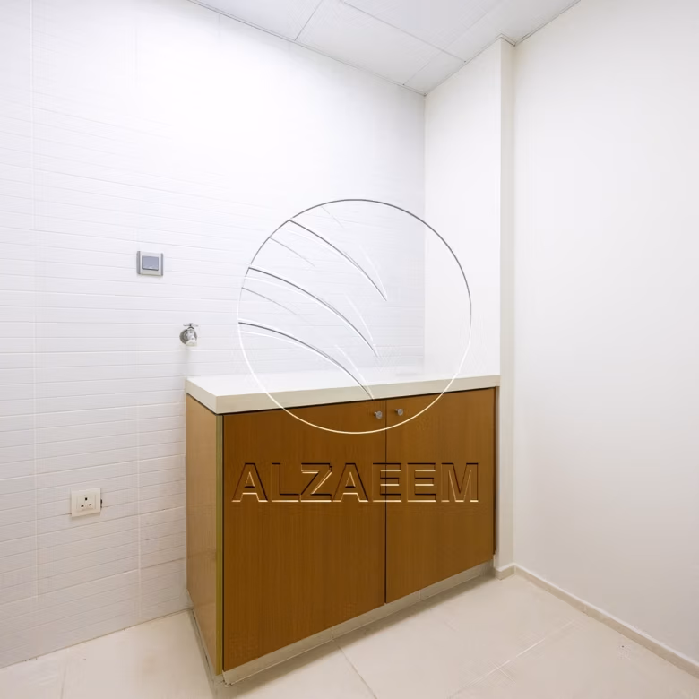 Vacant | Fully renovated unit | Sea View