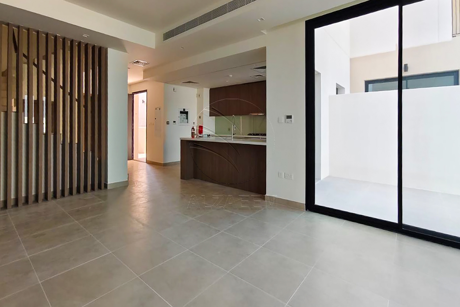 Single Row | Semi Furnished | Near Amenities