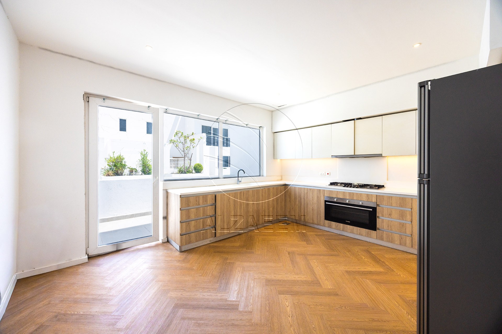 Kitchen Appliances | With Elevator and Gym + Pool