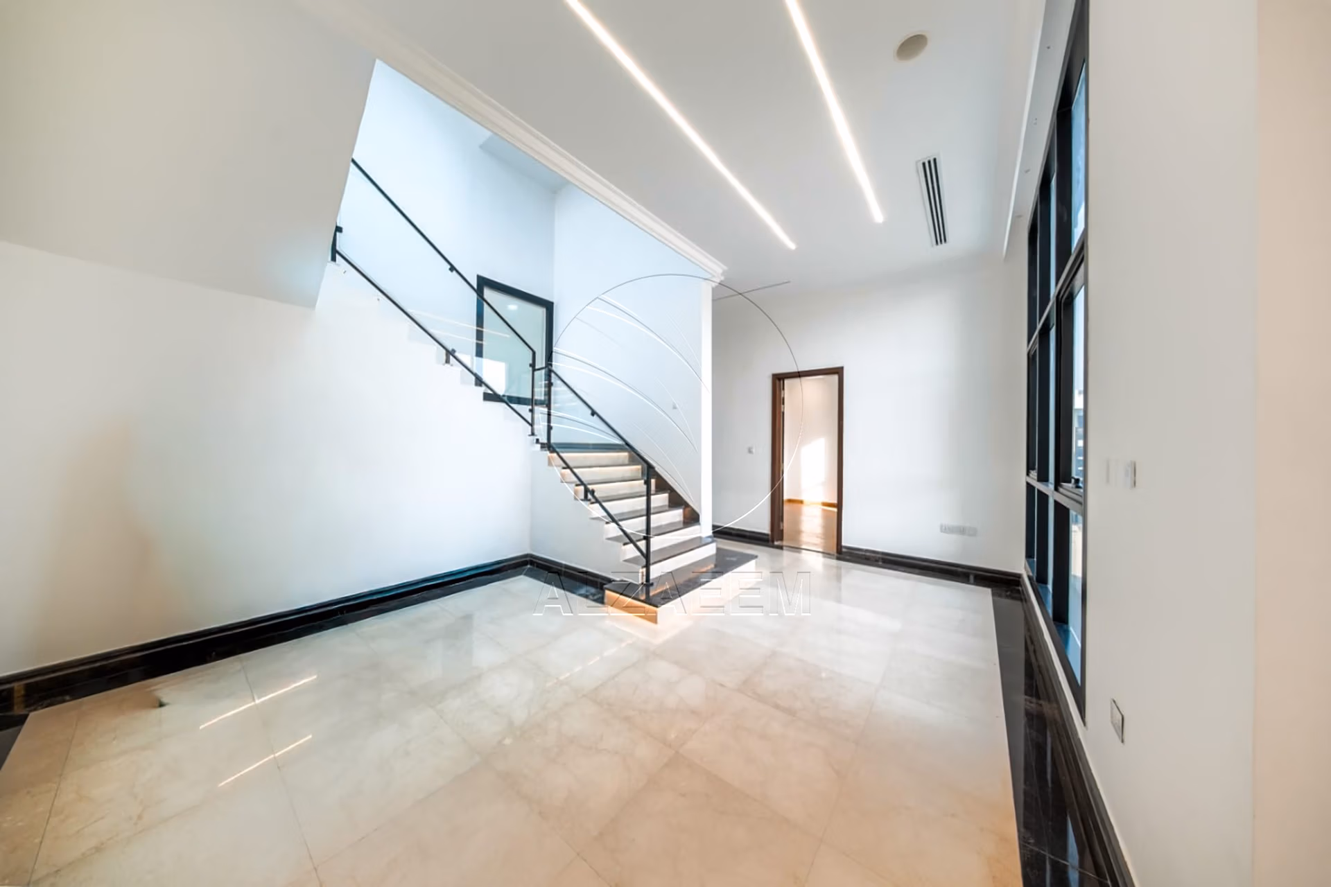 √Luxuriously Furnished |Private Pool and 2 Majlis√
