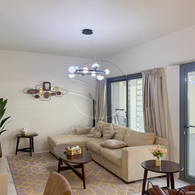 Fully Furnished | 3 Balconies | Corner | VACANT