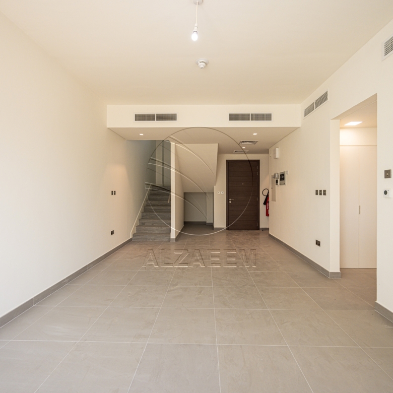 Exclusive+Hot! Single Row TH Near Community Center