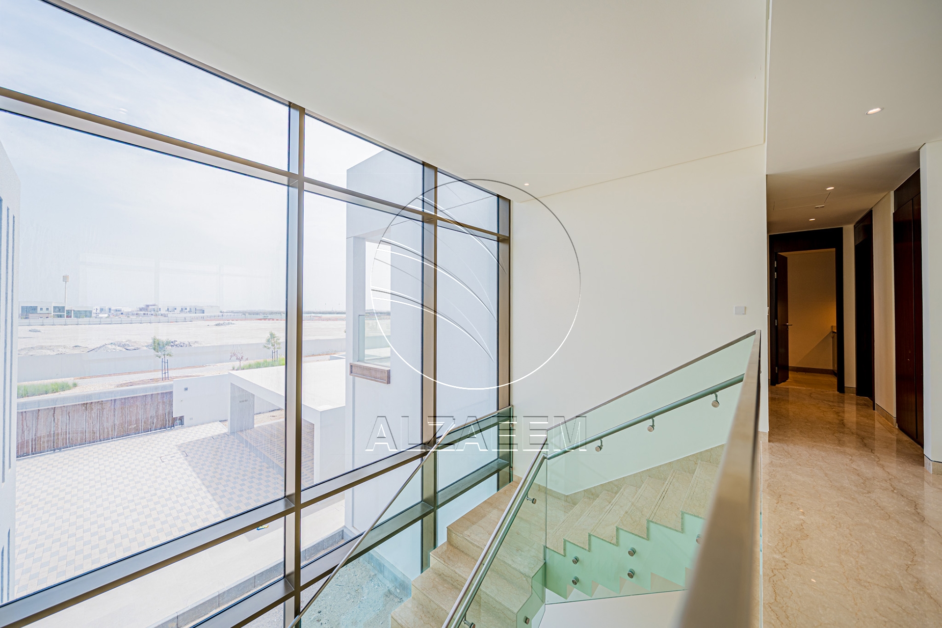 VACANT Exclusive V-5 SELECT | Partial Sea View