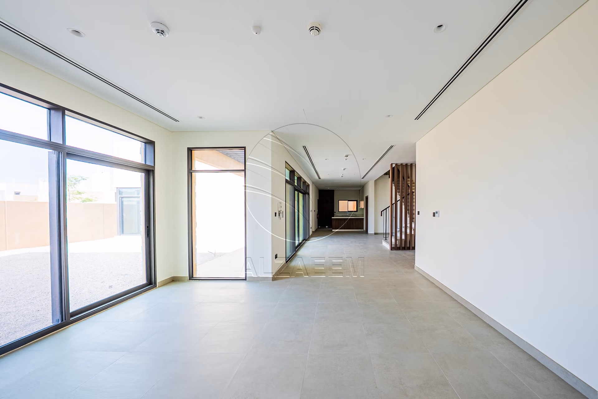 Single Row Villa | Huge Plot | Ready for Occupancy
