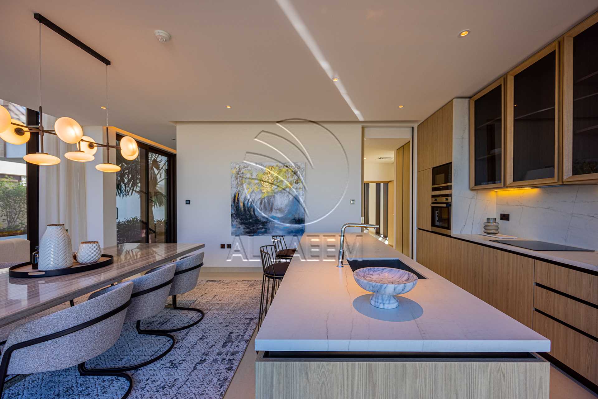Price Reduced! Prime Location | HIGH Ceiling