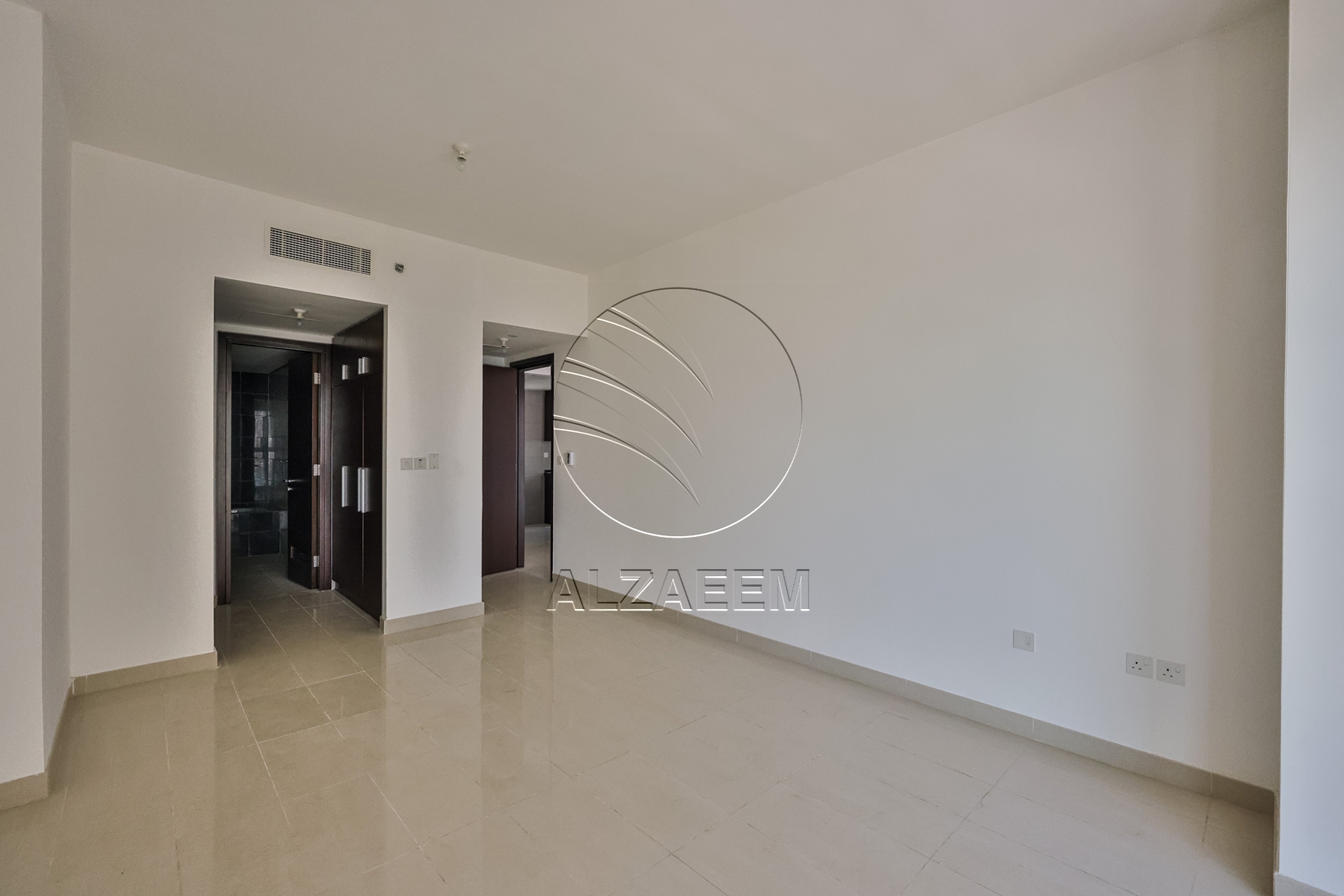 HIGH Level | BIG LAYOUT | Balcony | Open Kitchen