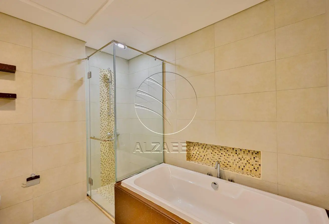 Luxurious Sea View Simplex Townhouse | VACANT