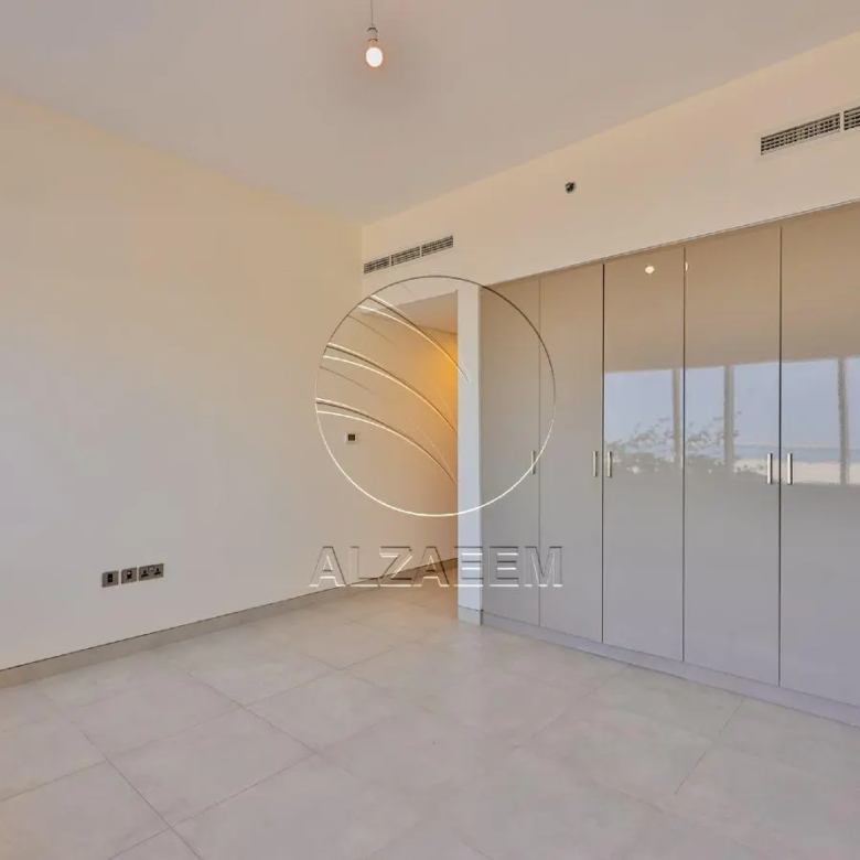 Luxurious Sea View Simplex Townhouse | VACANT