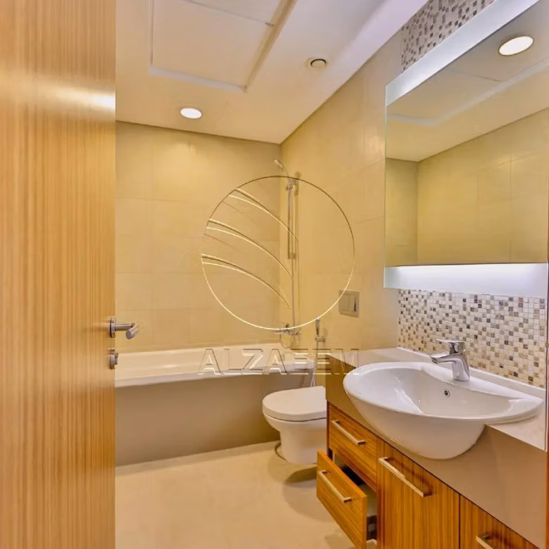 Luxurious Sea View Simplex Townhouse | VACANT