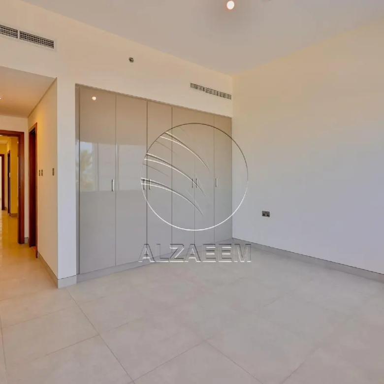Luxurious Sea View Simplex Townhouse | VACANT