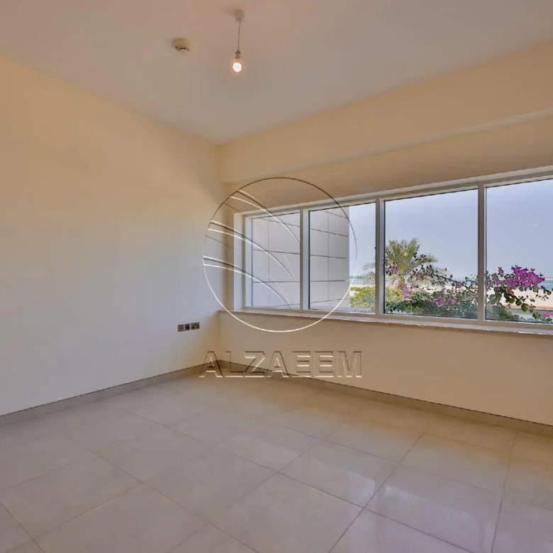 Luxurious Sea View Simplex Townhouse | VACANT