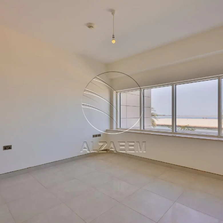 Luxurious Sea View Simplex Townhouse | VACANT