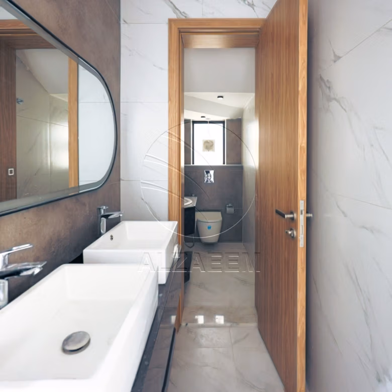 Corner | High Quality Finishing| High Ceiling
