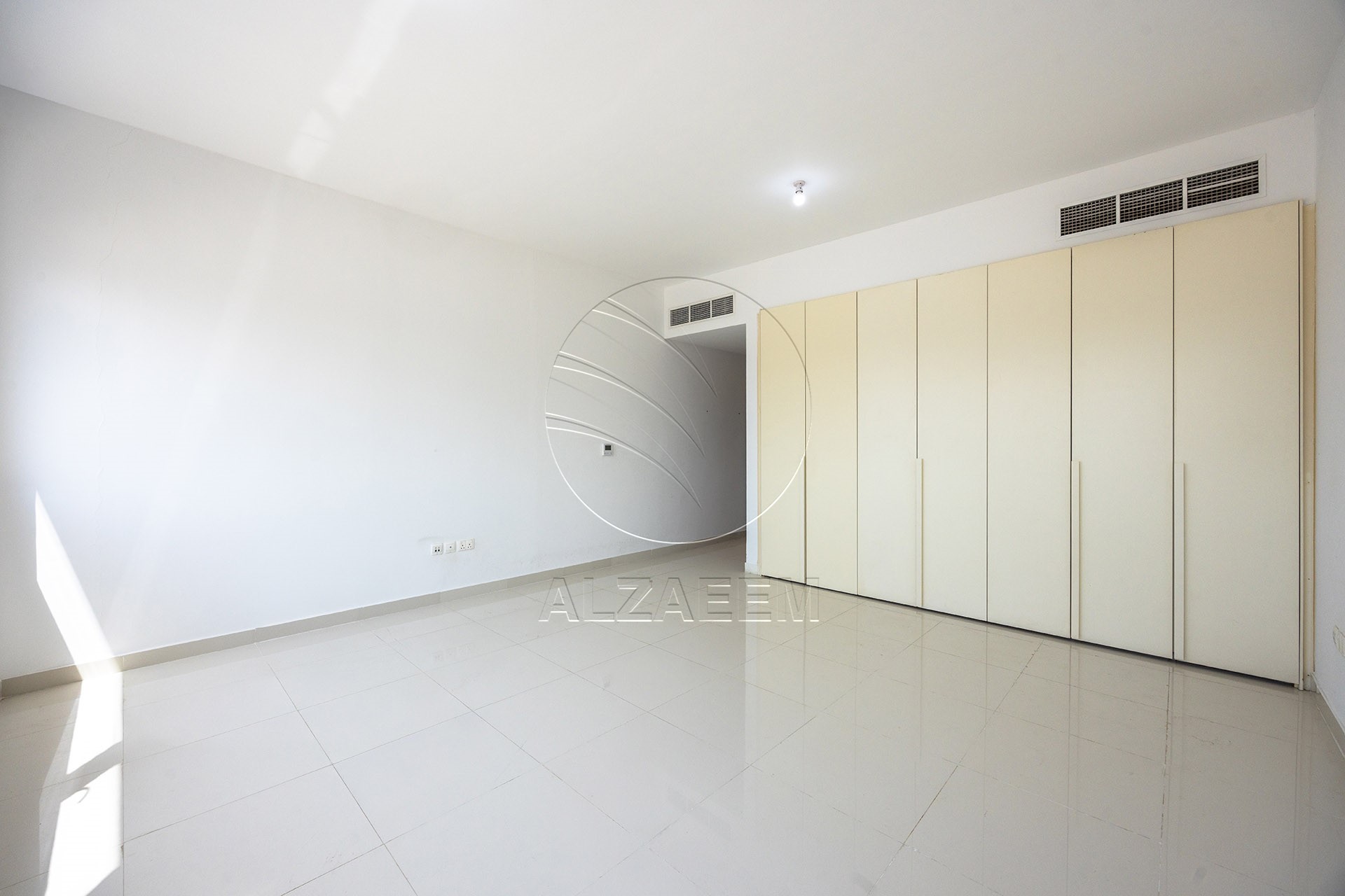 Kitchen Appliances | With Elevator and Gym + Pool