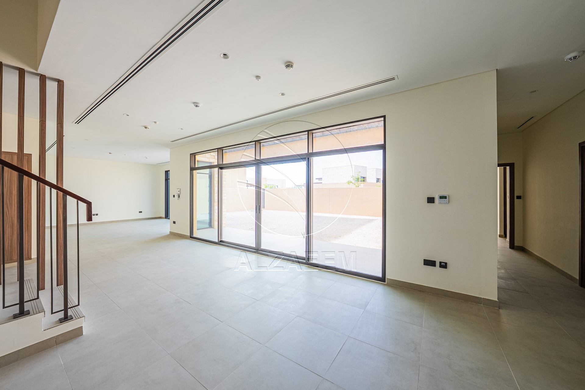 Single Row Villa | Huge Plot | Ready for Occupancy