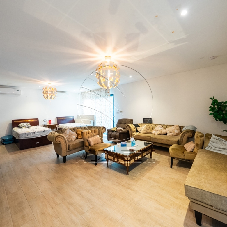 VIP | Upgraded Villa | Corner Single Row | Jacuzzi