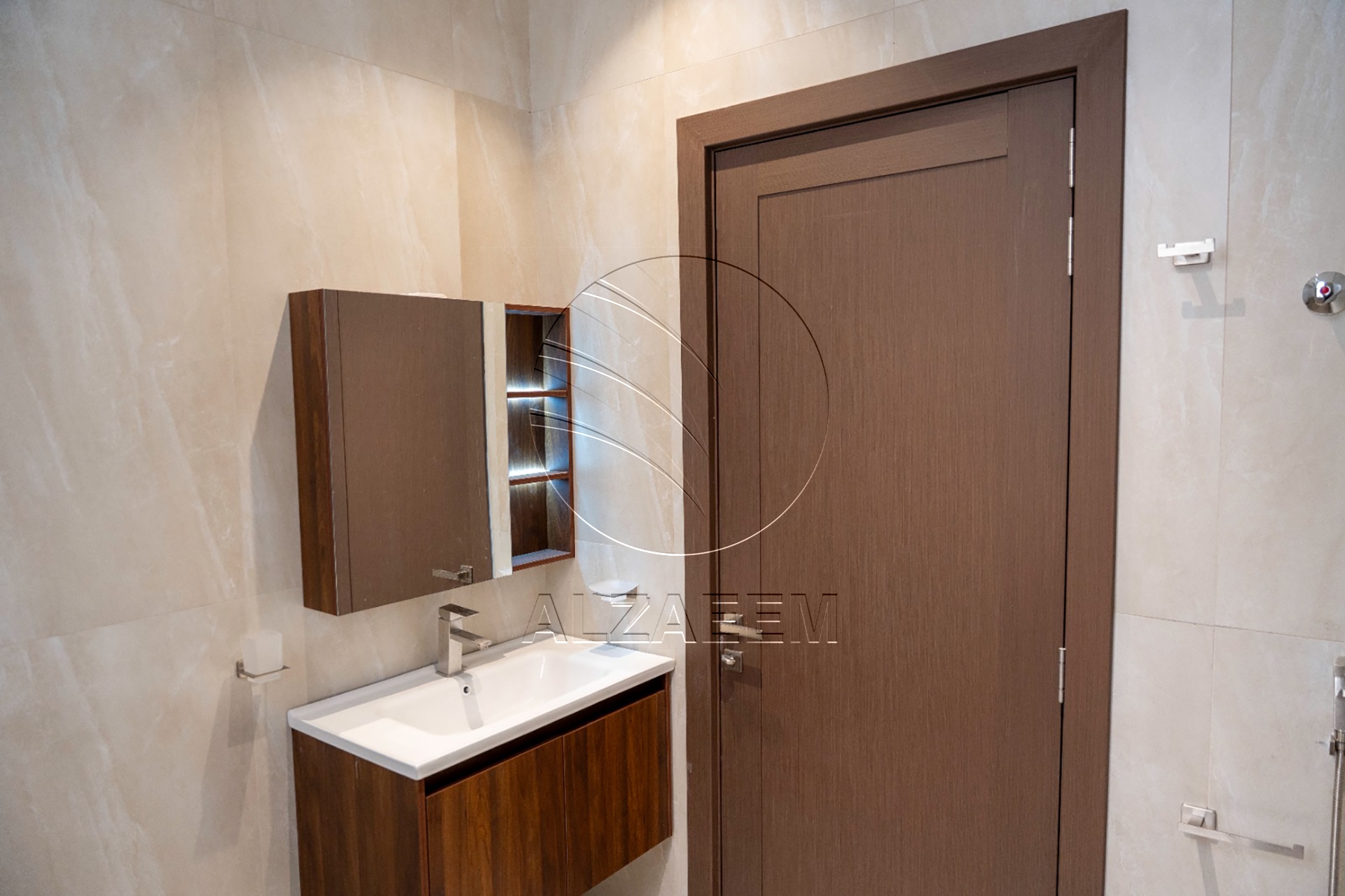 √Brand New Single Row Modern Villa! Spacious Plot√