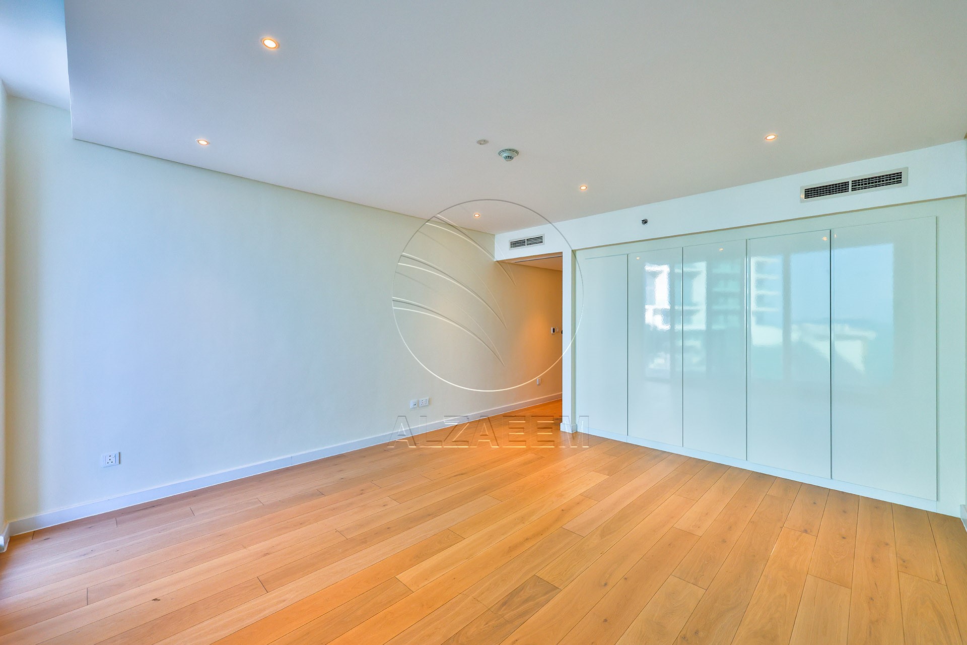 Sea View 2BR+M | VACANT | Luxury Living