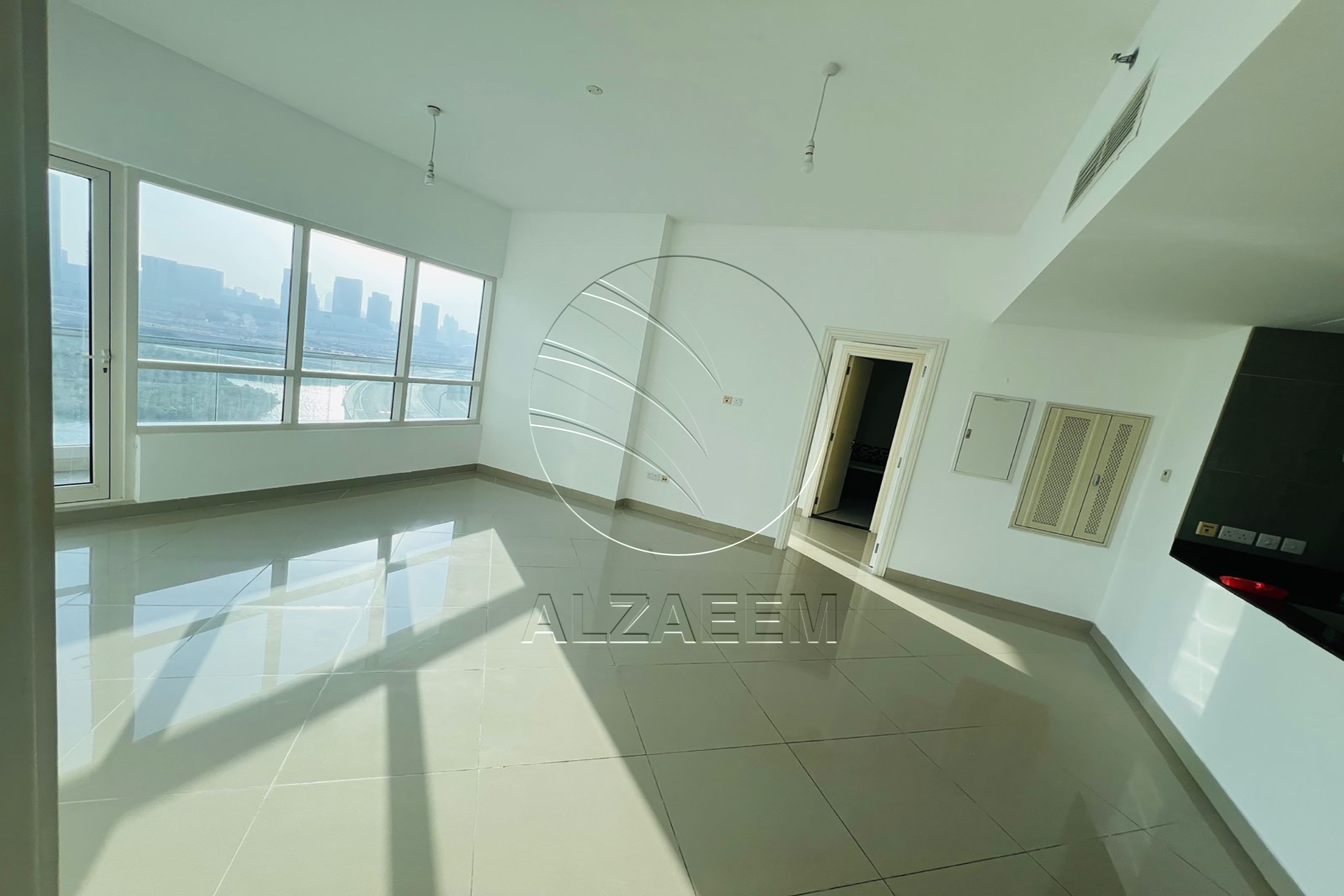√Mid Level | Vacant | Big Balcony√