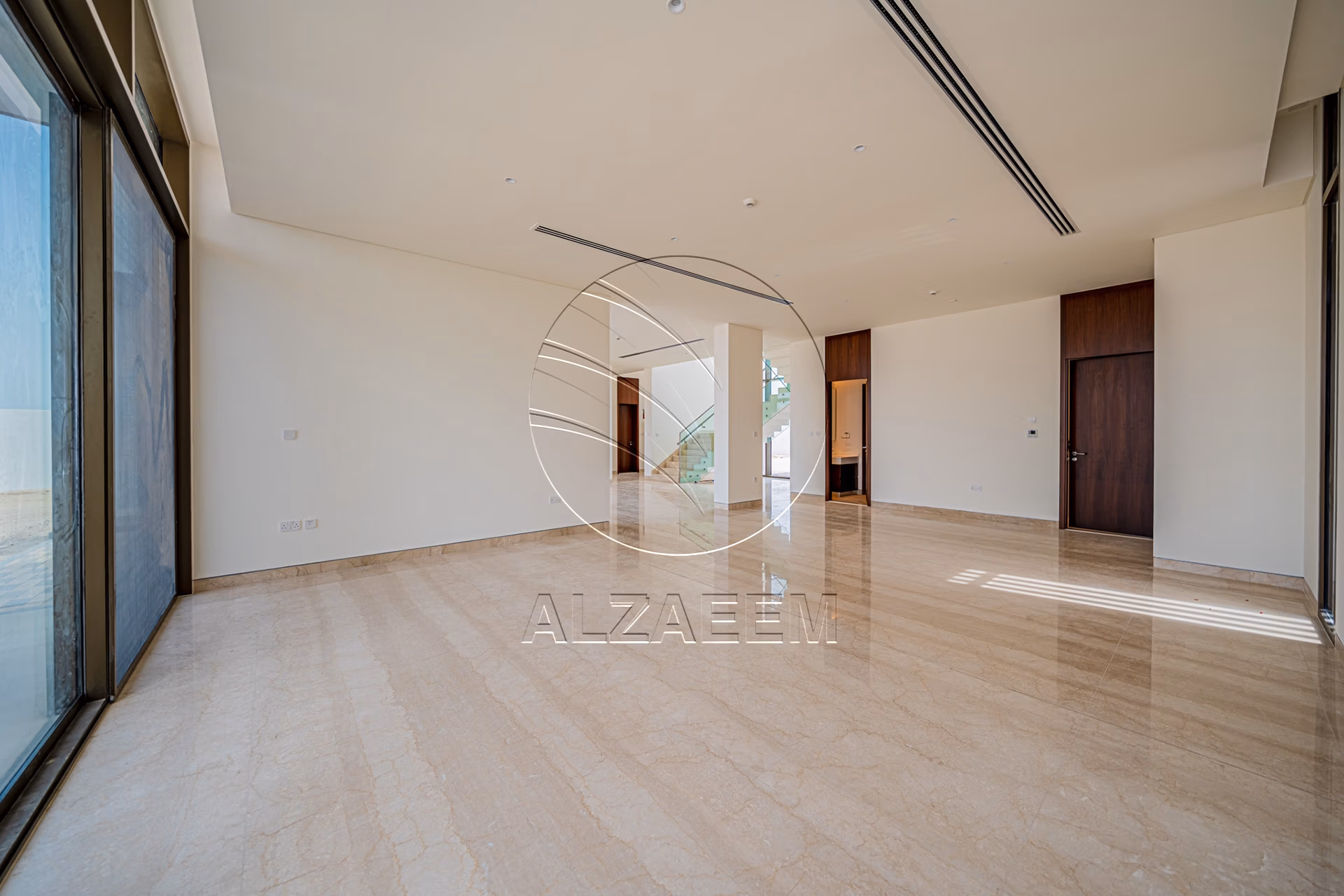 √VACANT Exclusive V-5 SELECT | Partial Sea View√