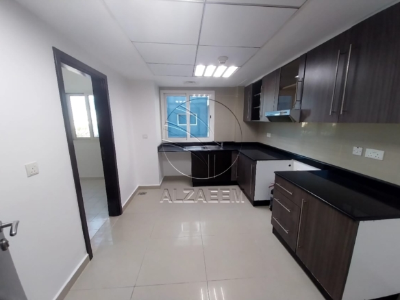 √VACANT! Community View | Mid Level√