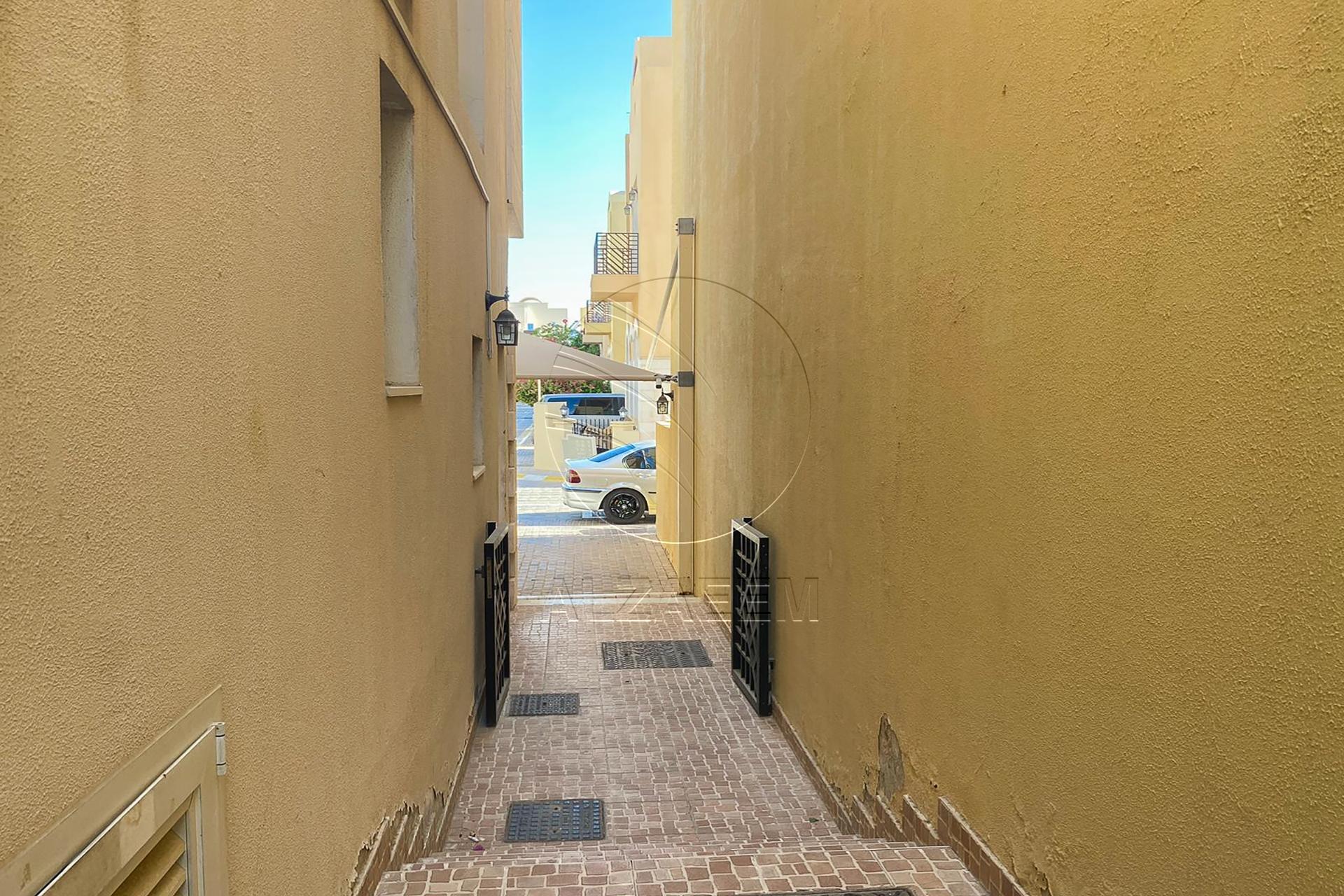 √ Tenanted Villa Opposite the Community Center √