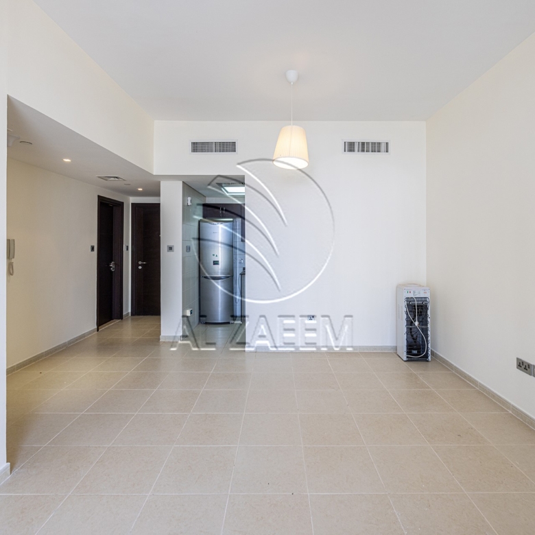 √ High Level Tenanted Unit with Rent Refund √