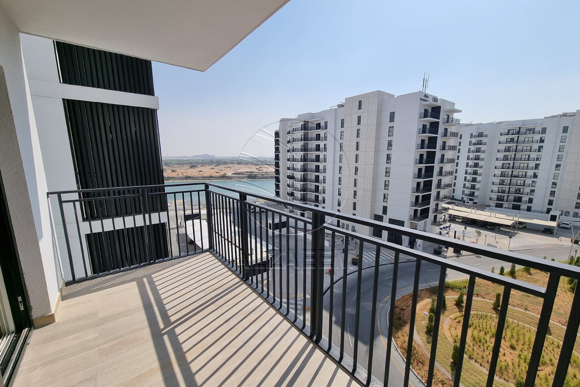 VACANT! Furnished Unit | Mid Level