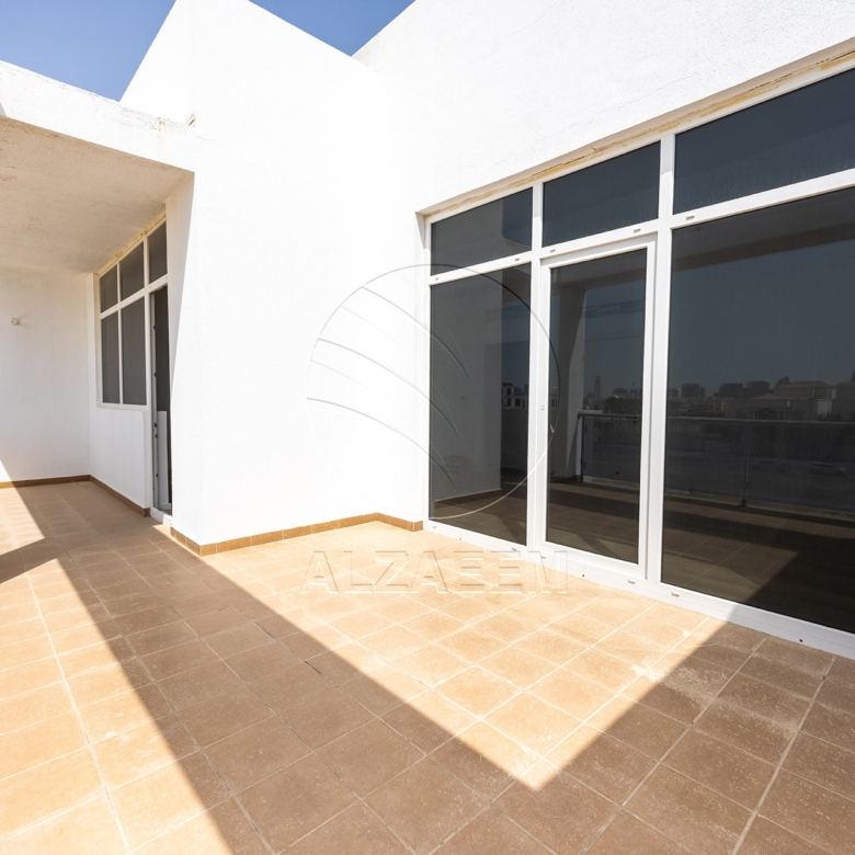 Kitchen Appliances | With Elevator and Gym + Pool