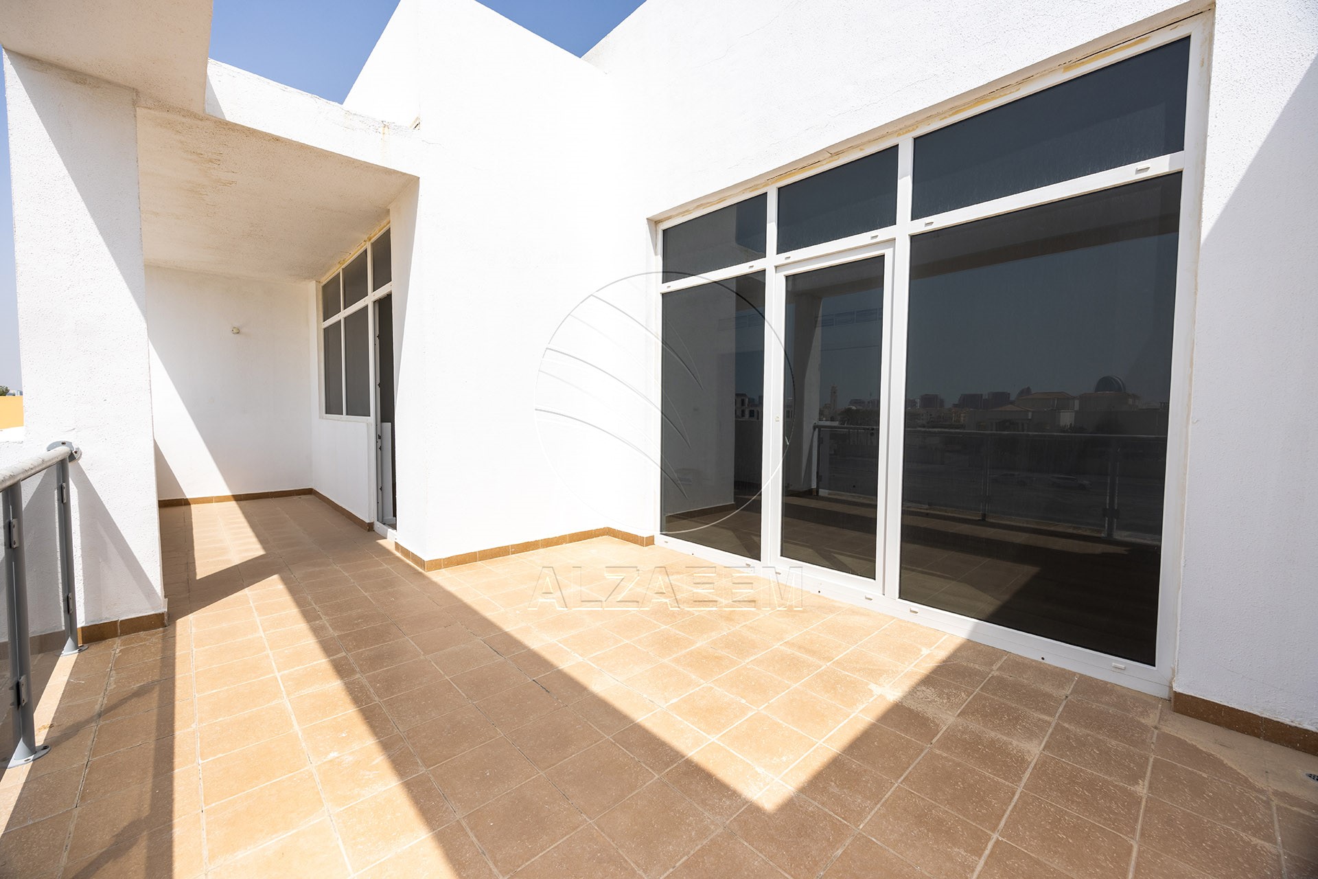 Kitchen Appliances | With Elevator and Gym + Pool