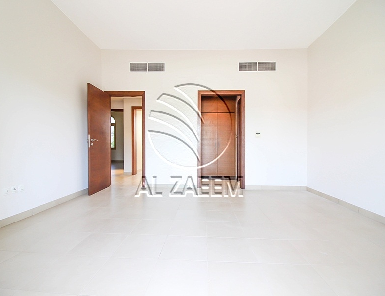 Single Row | 4BR Villa | Pool and Garden