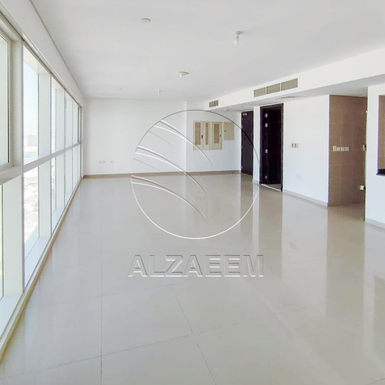 √VACANT! Sea View | On High Floor√