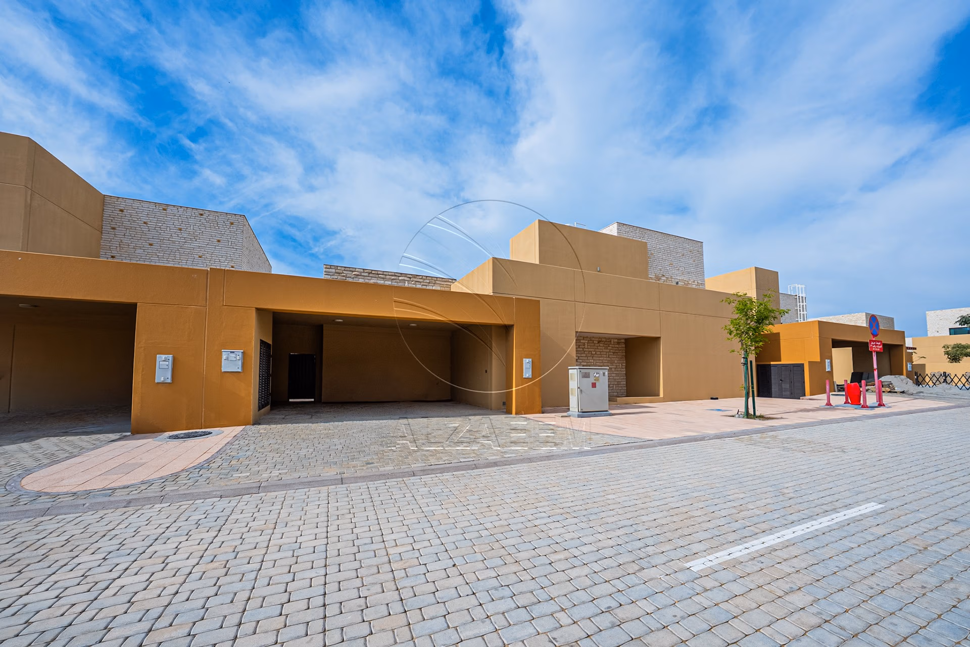 Single Row Villa | Huge Plot | Ready for Occupancy