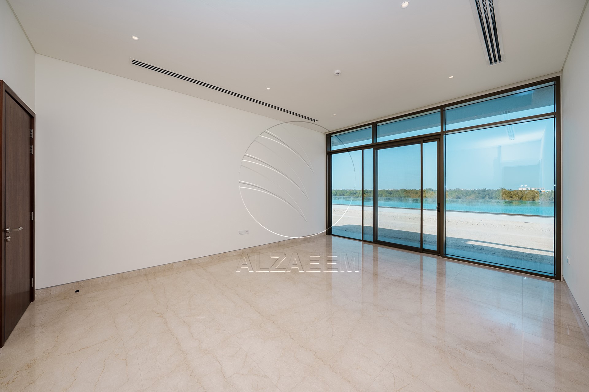 √Seafront VIP Villa | Single Row Corner Big Plot√