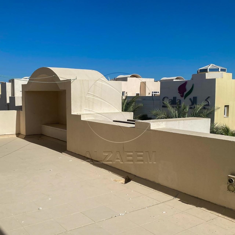 √ Tenanted Villa Opposite the Community Center √