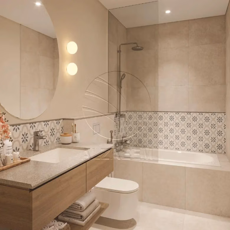 Price Dropped | Overlooking Courtyard | Big Layout