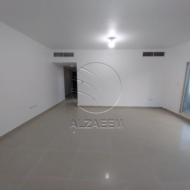 √VACANT! Community View | Mid Level√