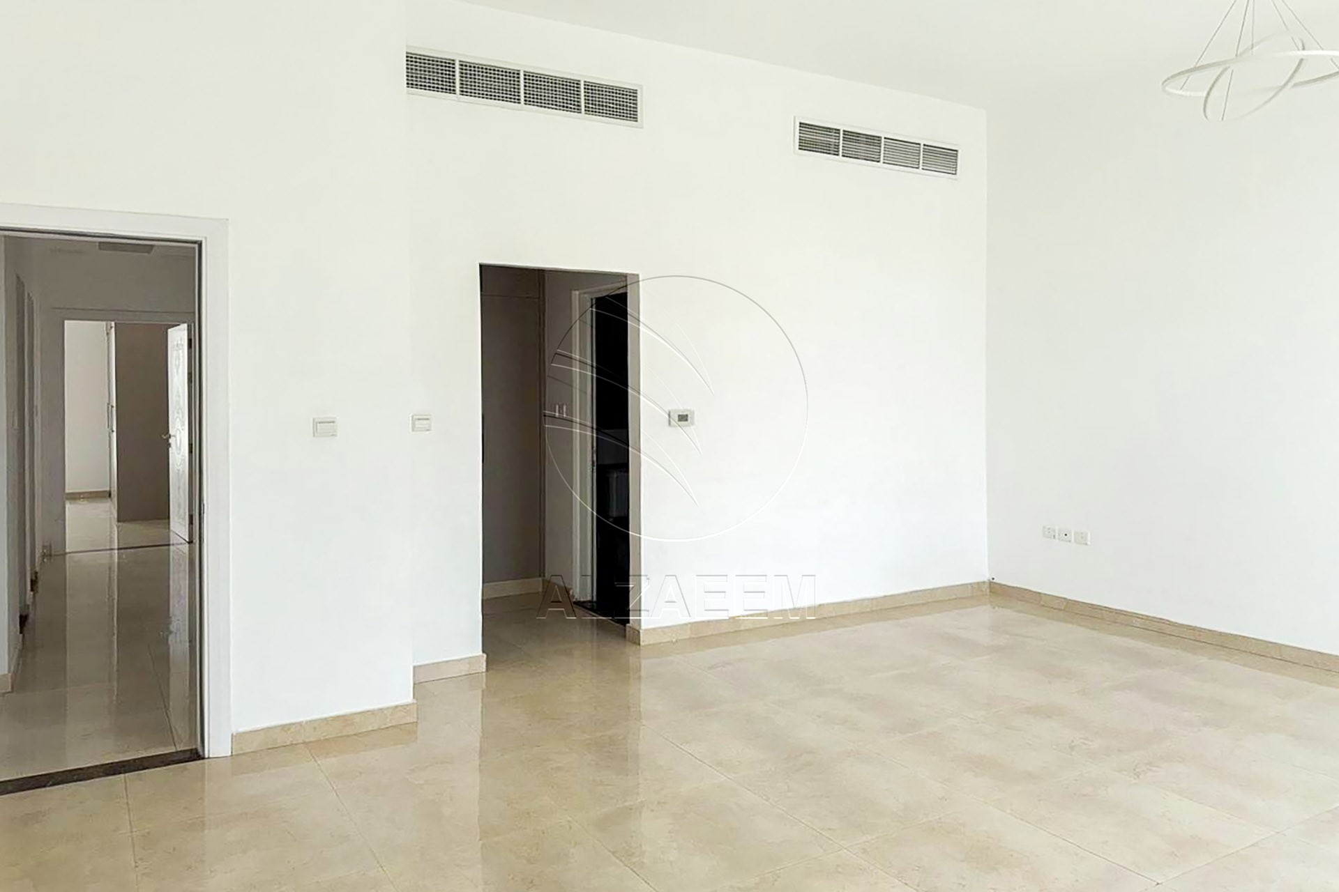 √Classic Stand Alone Villa | Near Al Ghadeer Park√