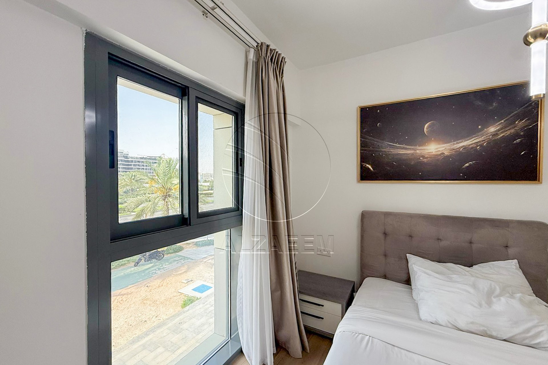 Fully Furnished | 3 Balconies | Corner | VACANT