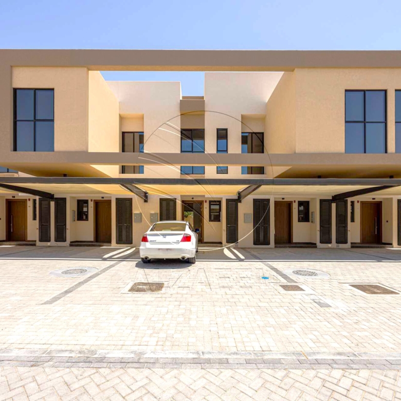 EXCLUSIVE! Spacious 2BR+Maid | Single Row Mid