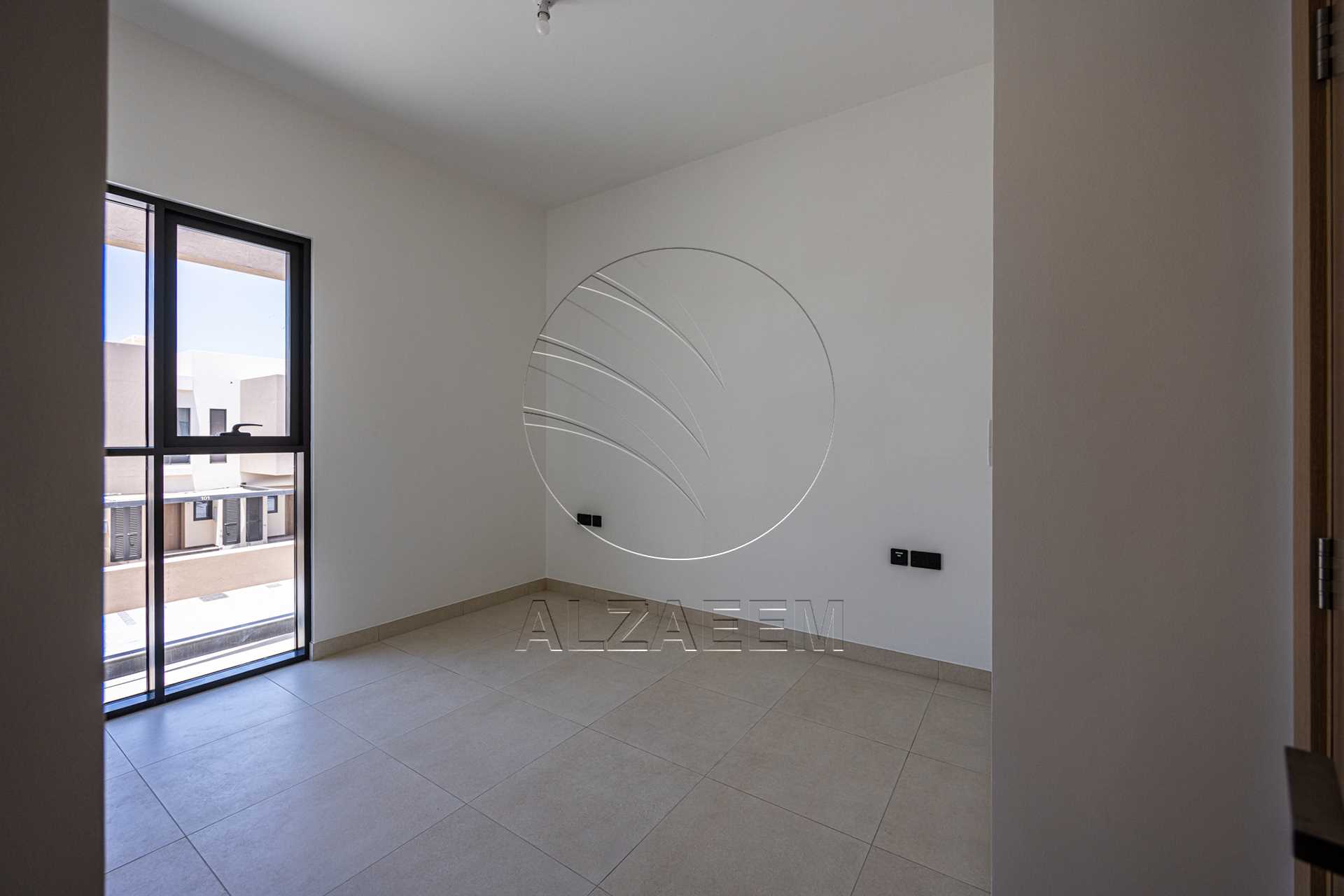 EXCLUSIVE! Spacious 2BR+Maid | Single Row Mid