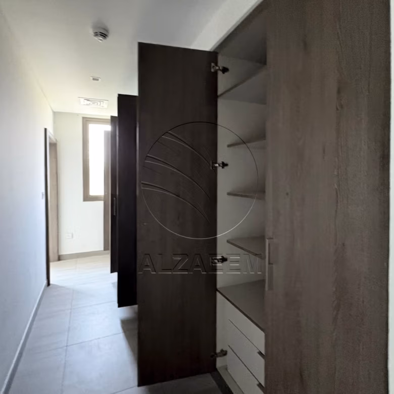 Single Row Corner | Ready to Move | PRIME LOCATION