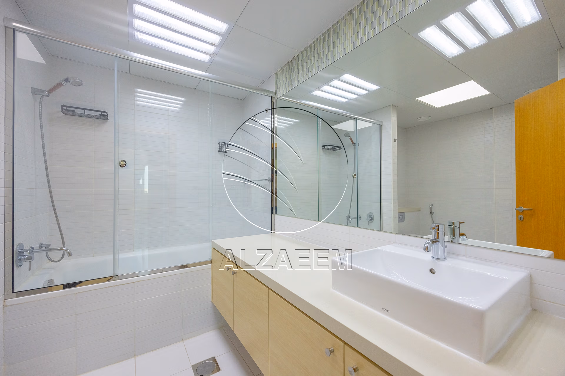 Vacant | Fully renovated unit | Sea View