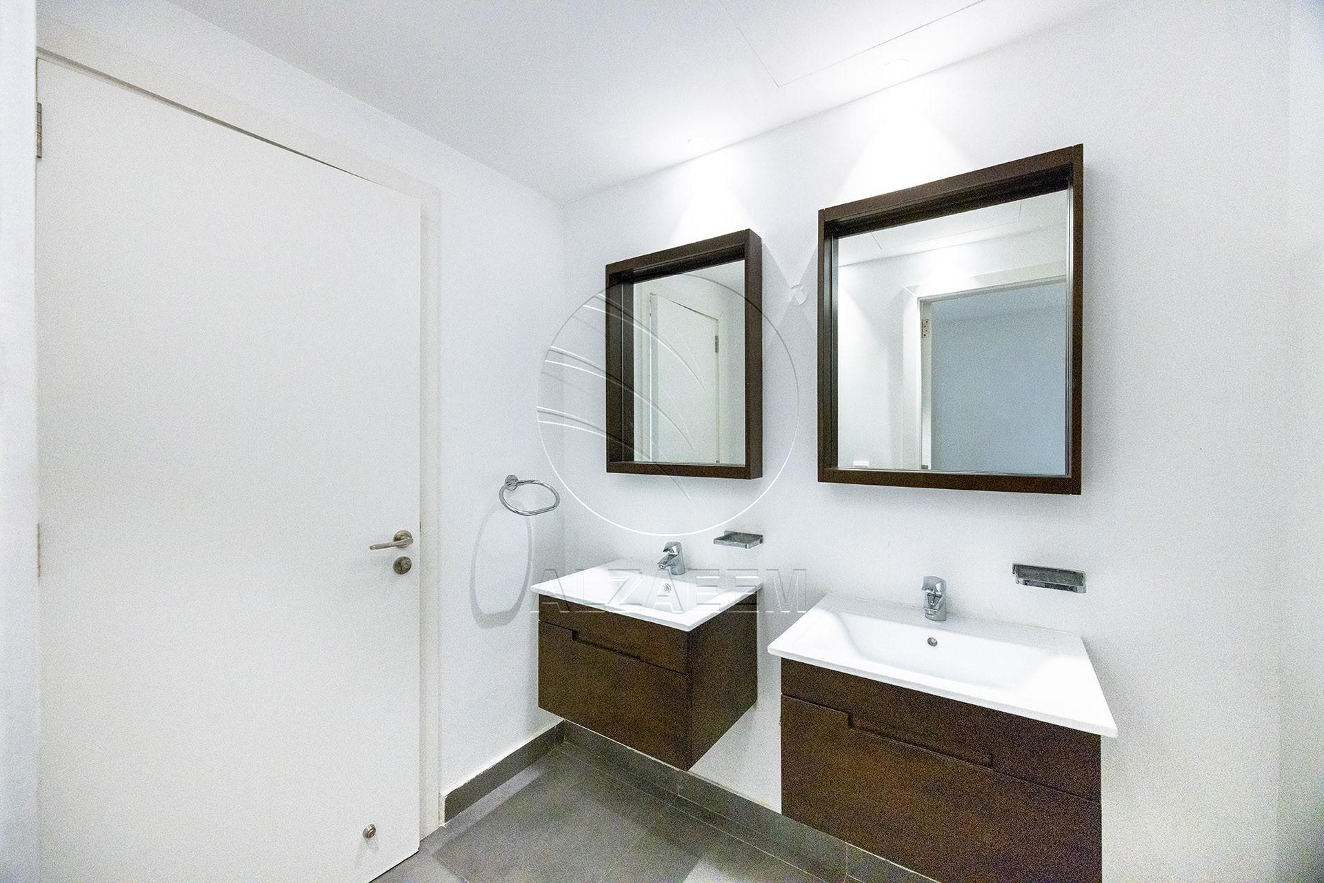 Kitchen Appliances | With Elevator and Gym + Pool