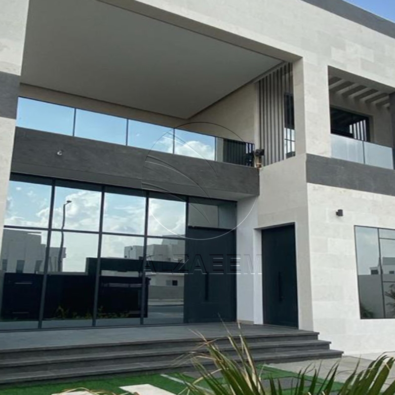 √ Landscaped Area | 6 Masters | Modern Finishing √
