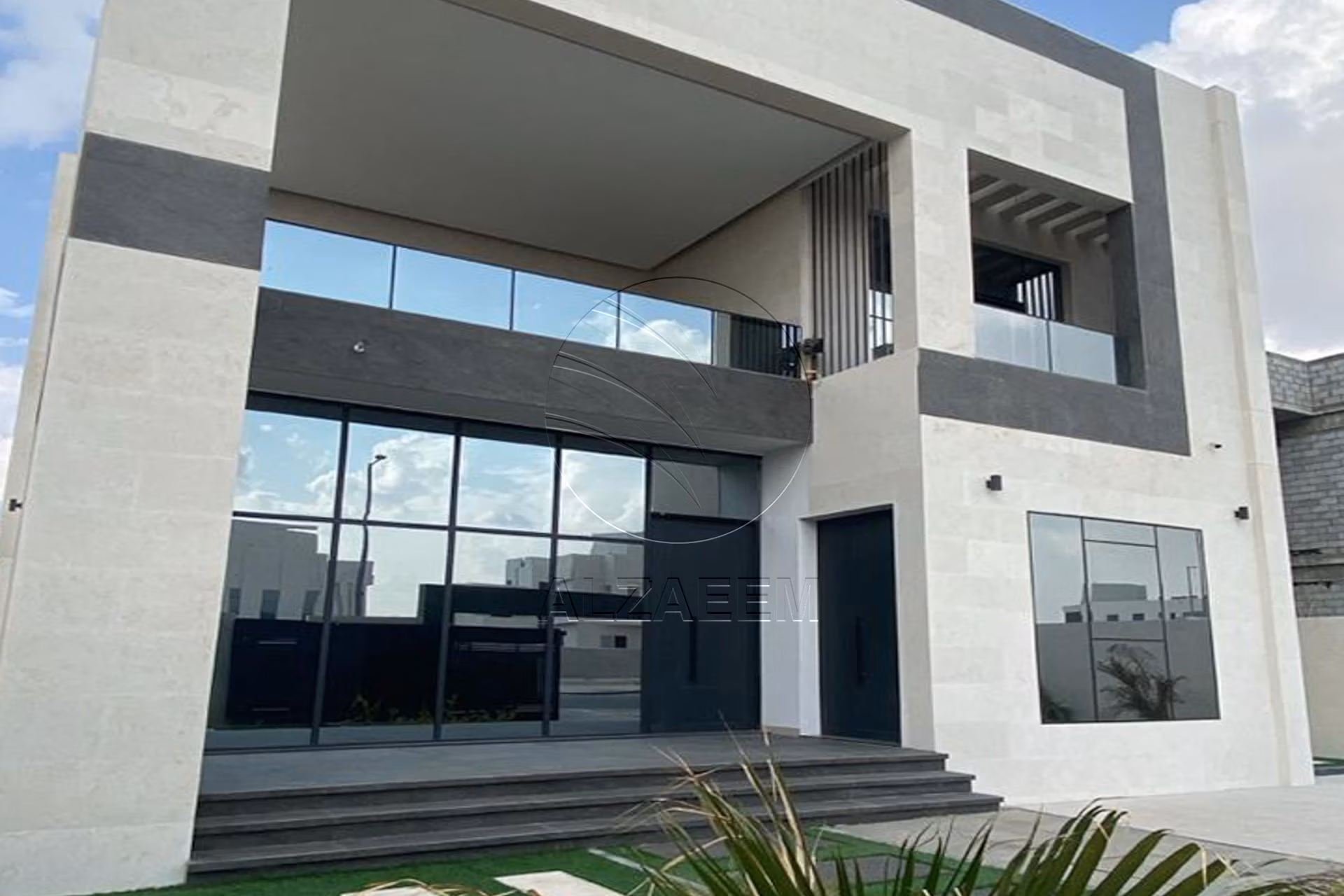 √ Landscaped Area | 6 Masters | Modern Finishing √